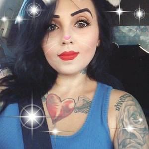 Meet your Posher, Valerie